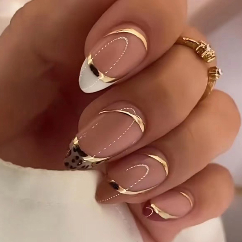 Nail Art Full Design - Faux ongles moyens pour femmes et