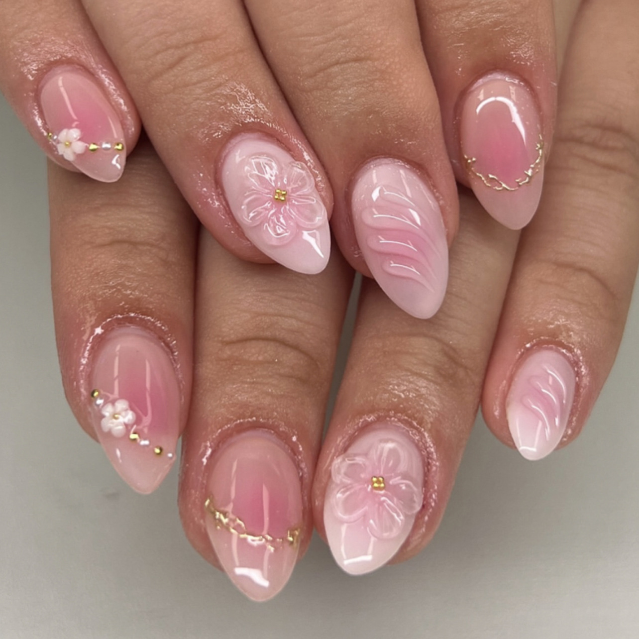 24 faux ongles courts en amand - Nail Art Full Design avis et prix