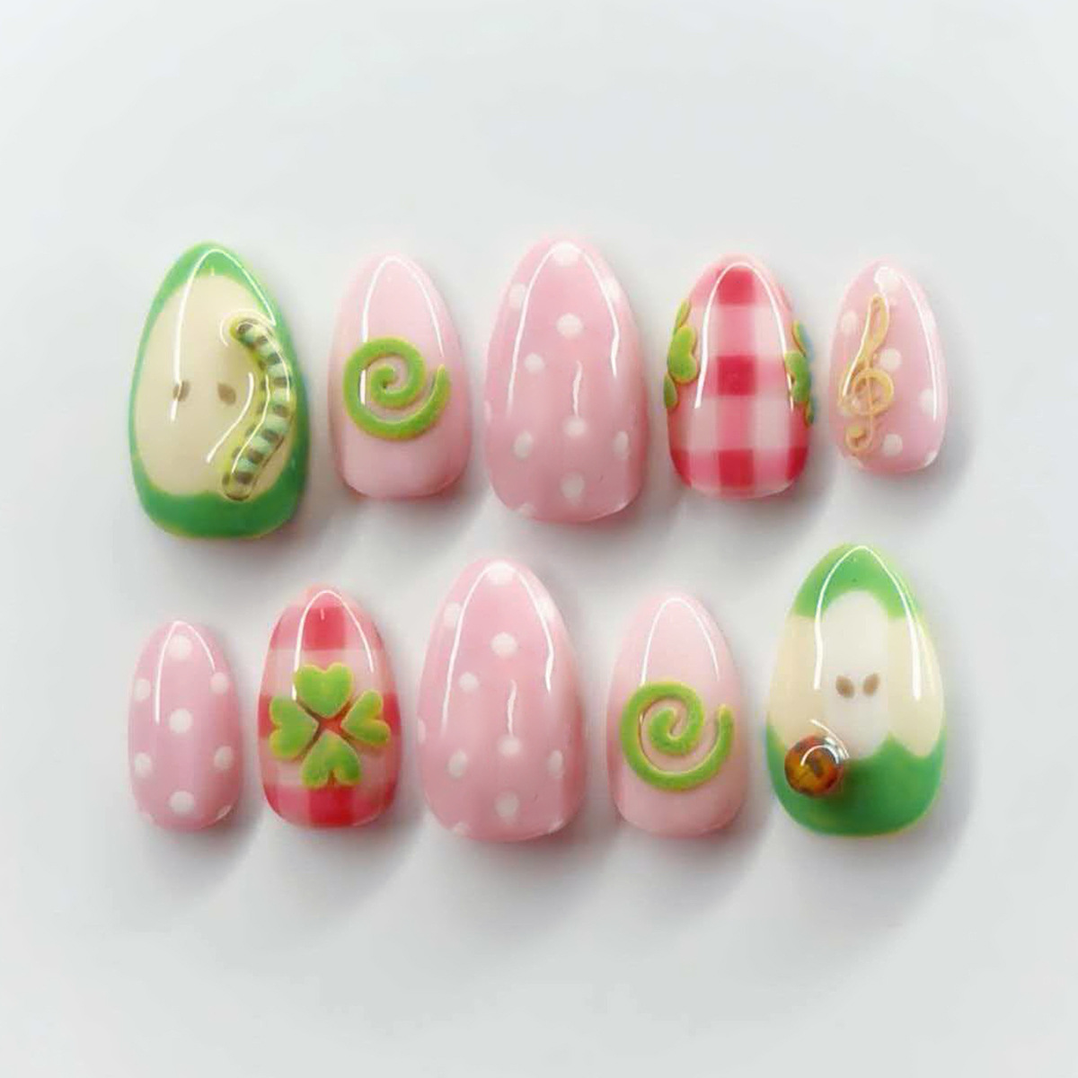 24 faux ongles roses à presser - Nail Art Full Design avis et prix