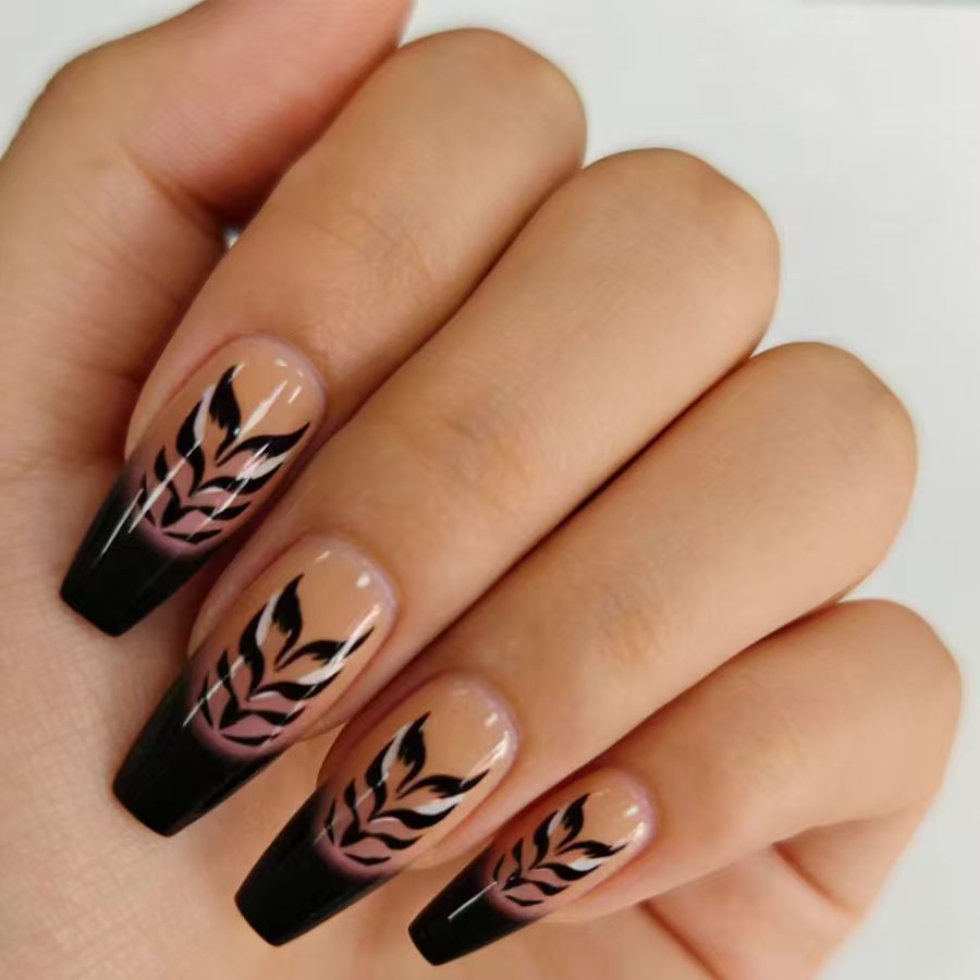 Faux ongles moyens pour femmes - Nail Art Full Design avis et prix