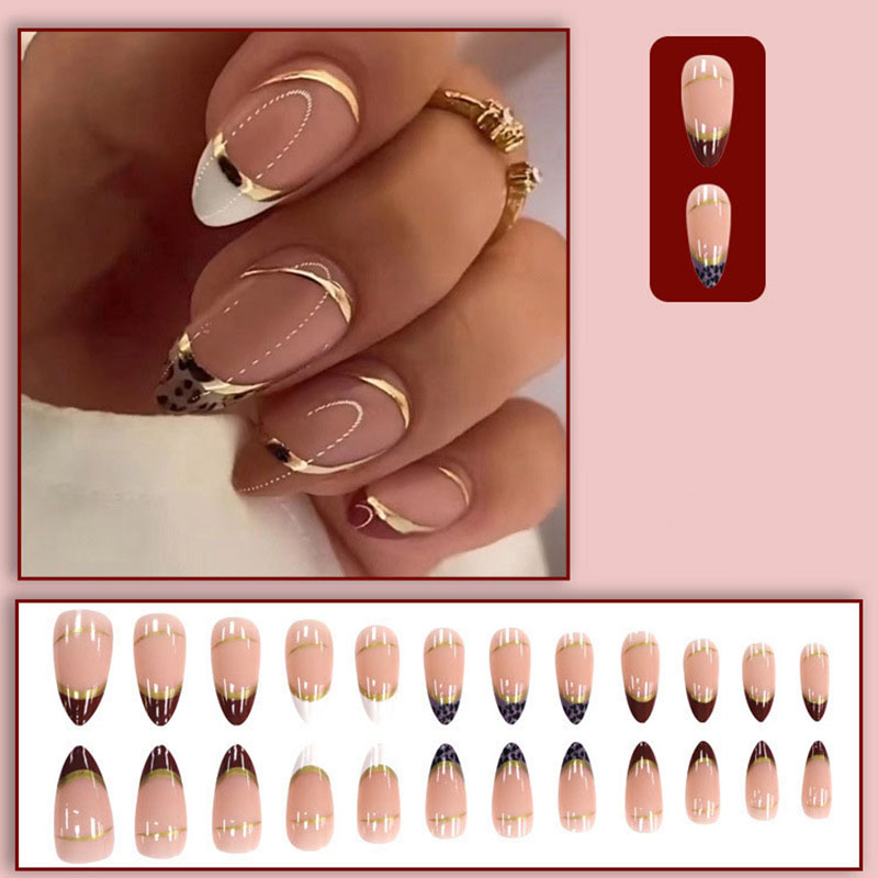 Faux ongles moyens pour femmes - Nail Art Full Design avis et prix